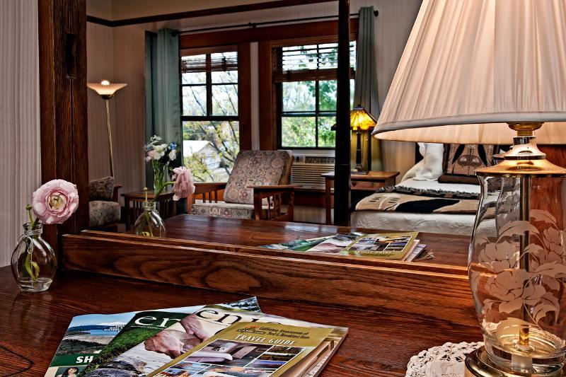 Mccloud Hotel Екстериор снимка