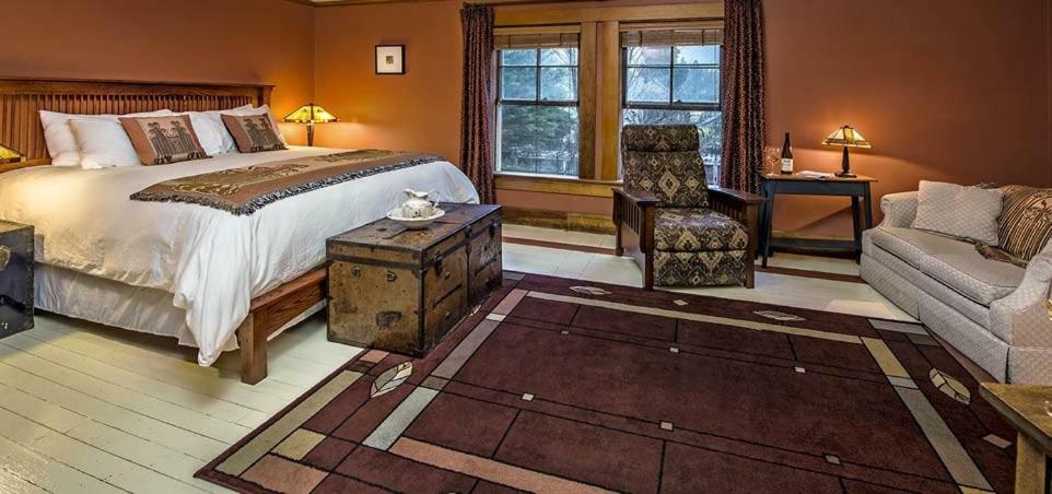 Mccloud Hotel Екстериор снимка