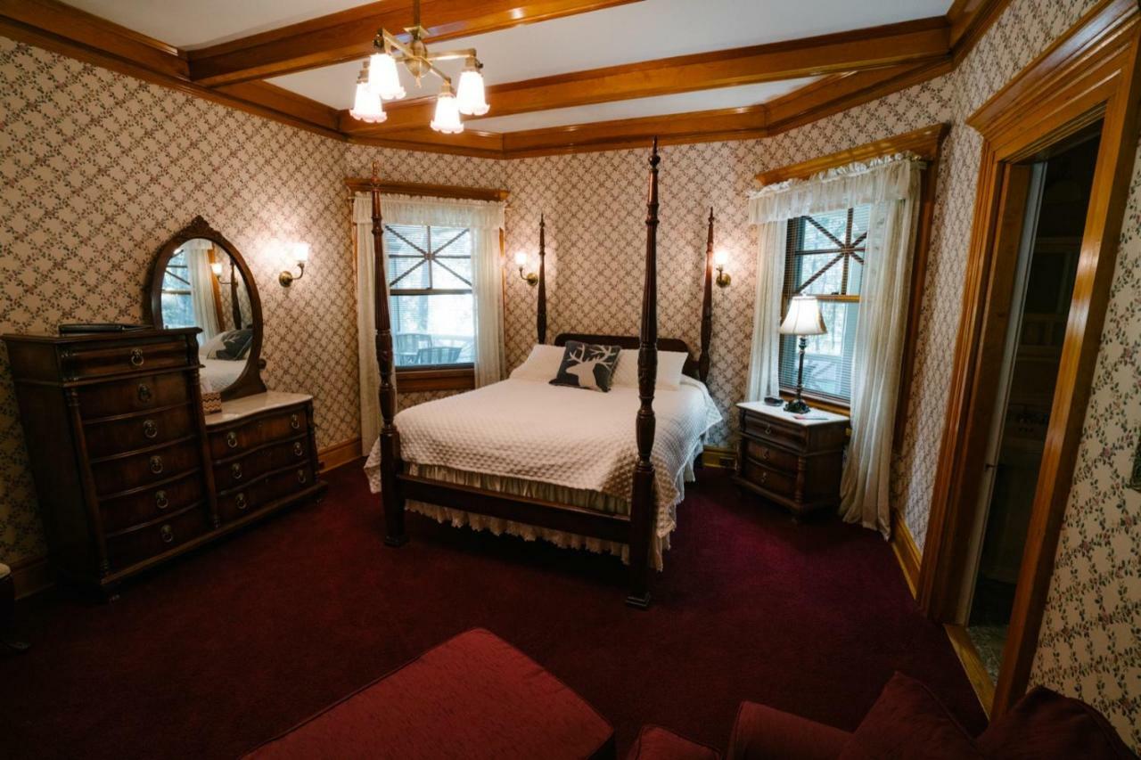 Mccloud Hotel Екстериор снимка