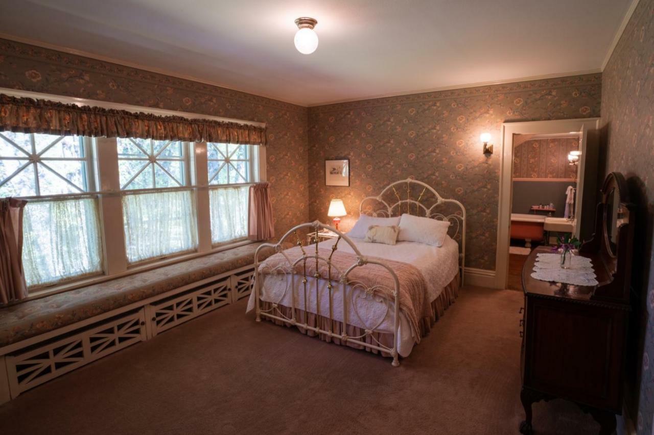Mccloud Hotel Екстериор снимка