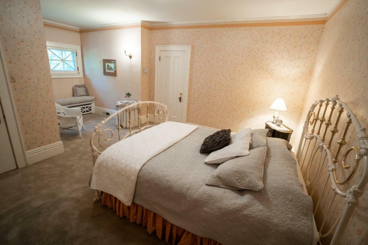 Mccloud Hotel Екстериор снимка