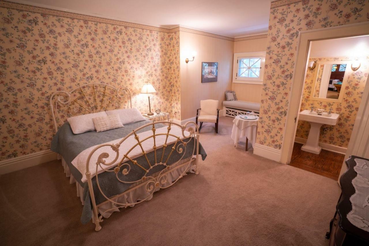 Mccloud Hotel Екстериор снимка
